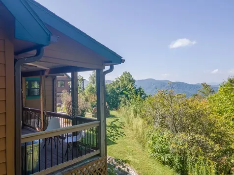 37 Jones Knob Road Franklin NC 28734