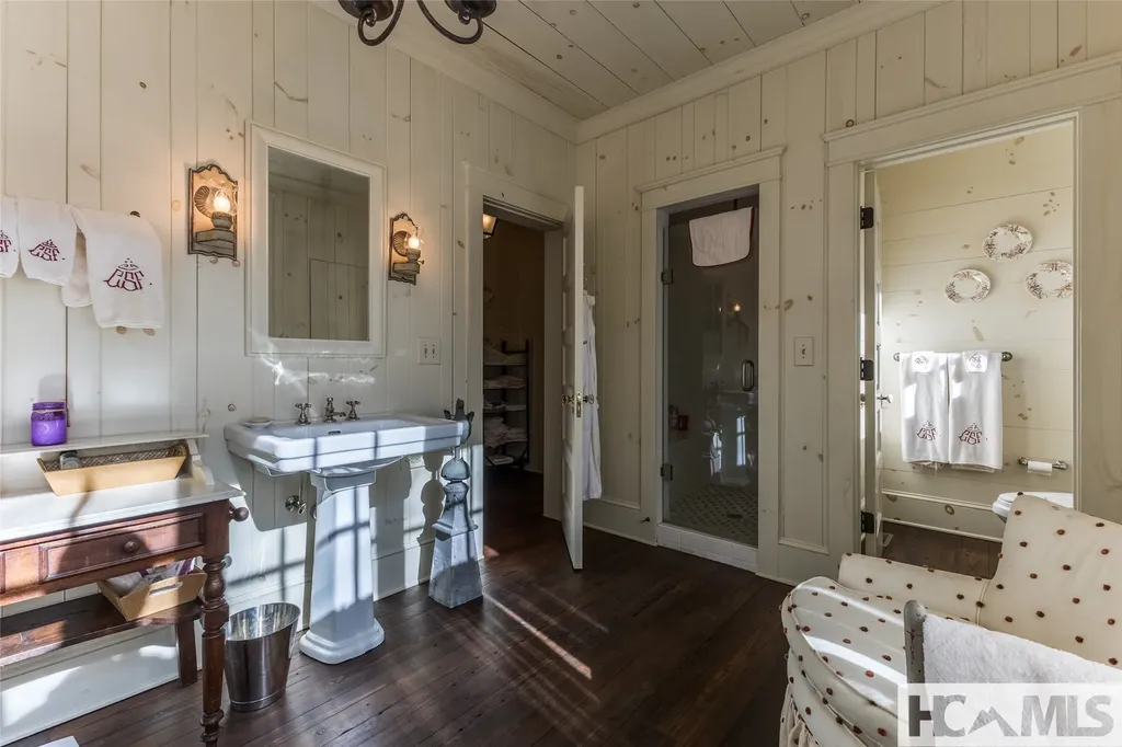 55 Oconee Belle Trail Glenville NC 28736