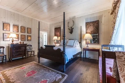 55 Oconee Belle Trail Glenville NC 28736