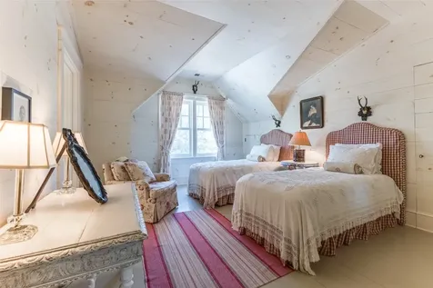 55 Oconee Belle Trail Glenville NC 28736