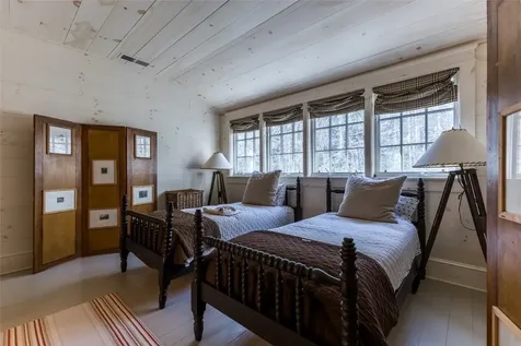 55 Oconee Belle Trail Glenville NC 28736