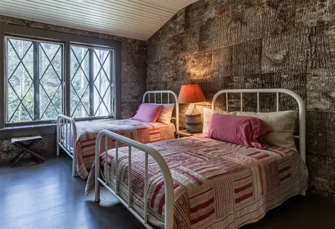 55 Oconee Belle Trail Glenville NC 28736