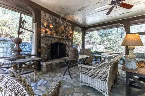 55 Oconee Belle Trail Glenville NC 28736