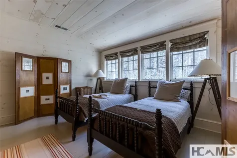 55 Oconee Belle Trail Glenville NC 28736