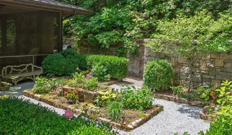 55 Oconee Belle Trail Glenville NC 28736