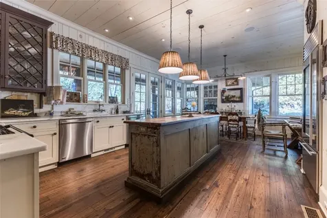 55 Oconee Belle Trail Glenville NC 28736