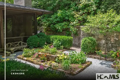 55 Oconee Belle Trail Glenville NC 28736