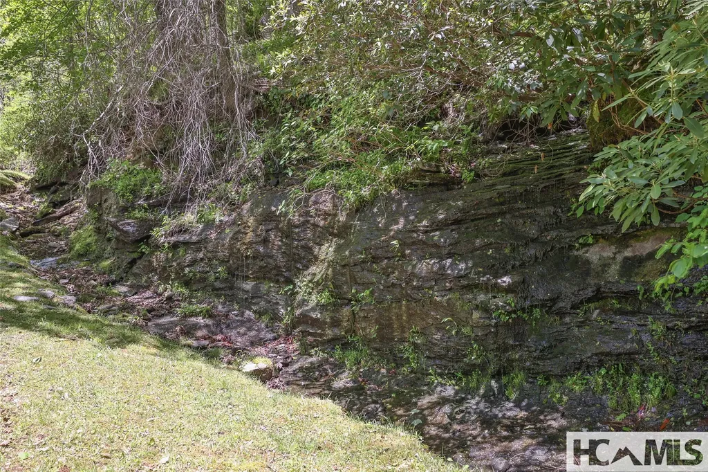 Lot 1r Yarak Drive Sapphire NC 28774