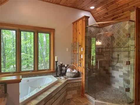 102 Gray Bank Road Lake Toxaway NC 28747