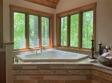 102 Gray Bank Road Lake Toxaway NC 28747