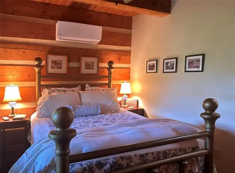 102 Gray Bank Road Lake Toxaway NC 28747