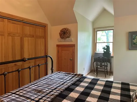 102 Gray Bank Road Lake Toxaway NC 28747