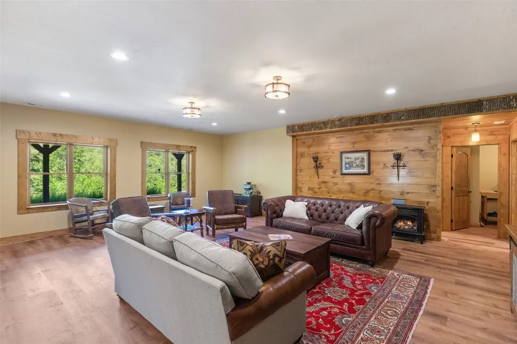 1318 Shortoff Road Highlands NC 28741