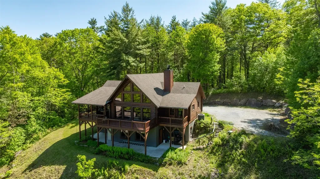 1318 Shortoff Road Highlands NC 28741