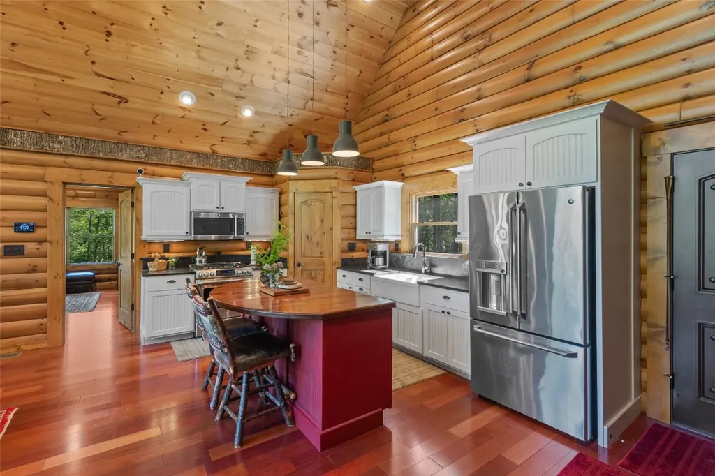 1318 Shortoff Road Highlands NC 28741