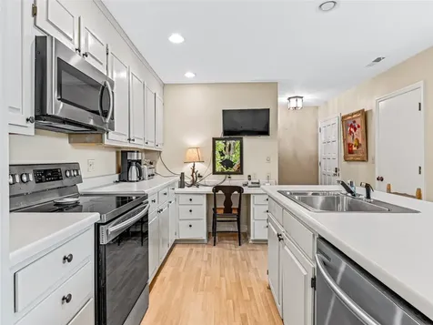 24 E Toxaway Shores Lake Toxaway NC 28747