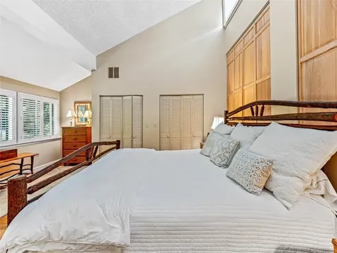 24 E Toxaway Shores Lake Toxaway NC 28747