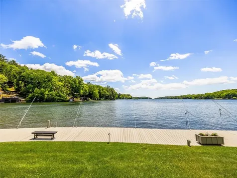 24 E Toxaway Shores Lake Toxaway NC 28747