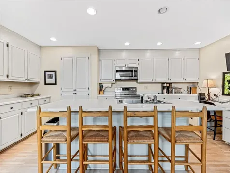 24 E Toxaway Shores Lake Toxaway NC 28747