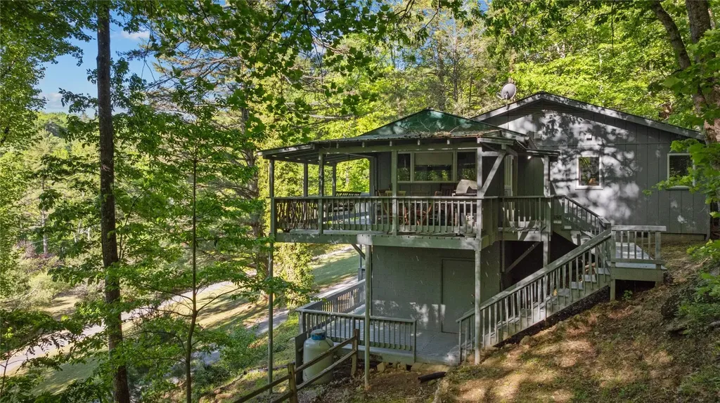 233 Strawberry Hill Road Cullowhee NC 28723
