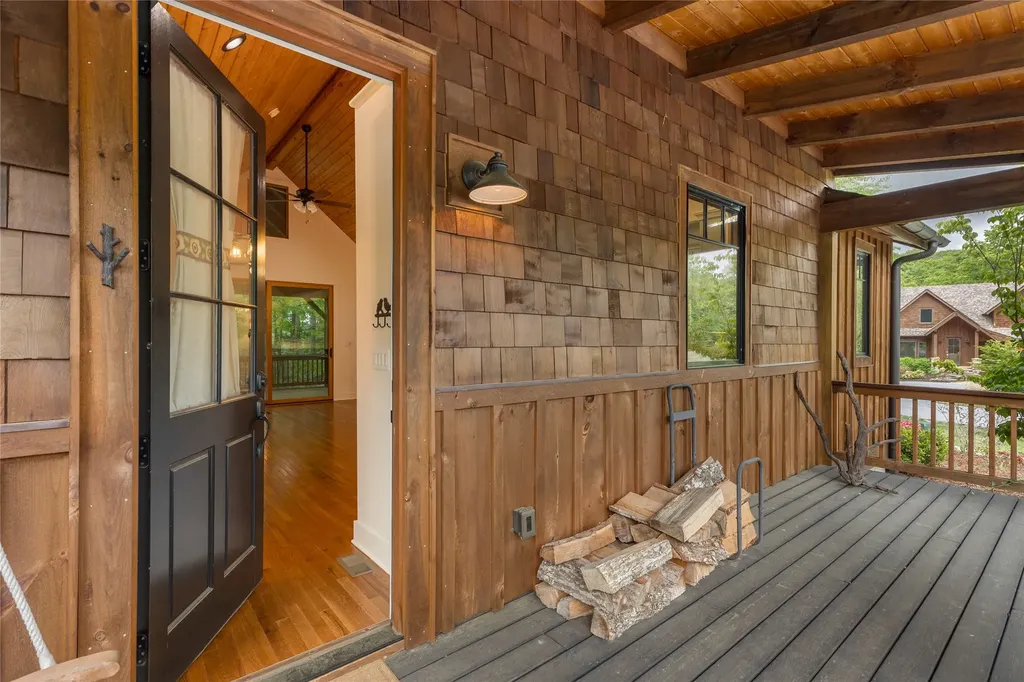 359 Outpost Trail Glenville NC 28736