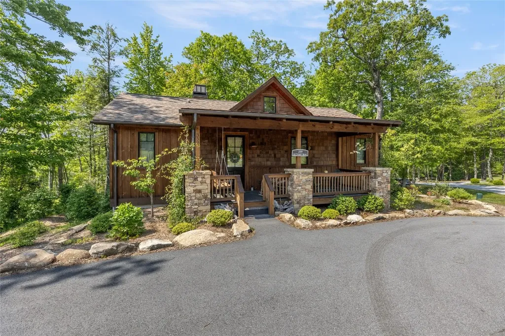 359 Outpost Trail Glenville NC 28736