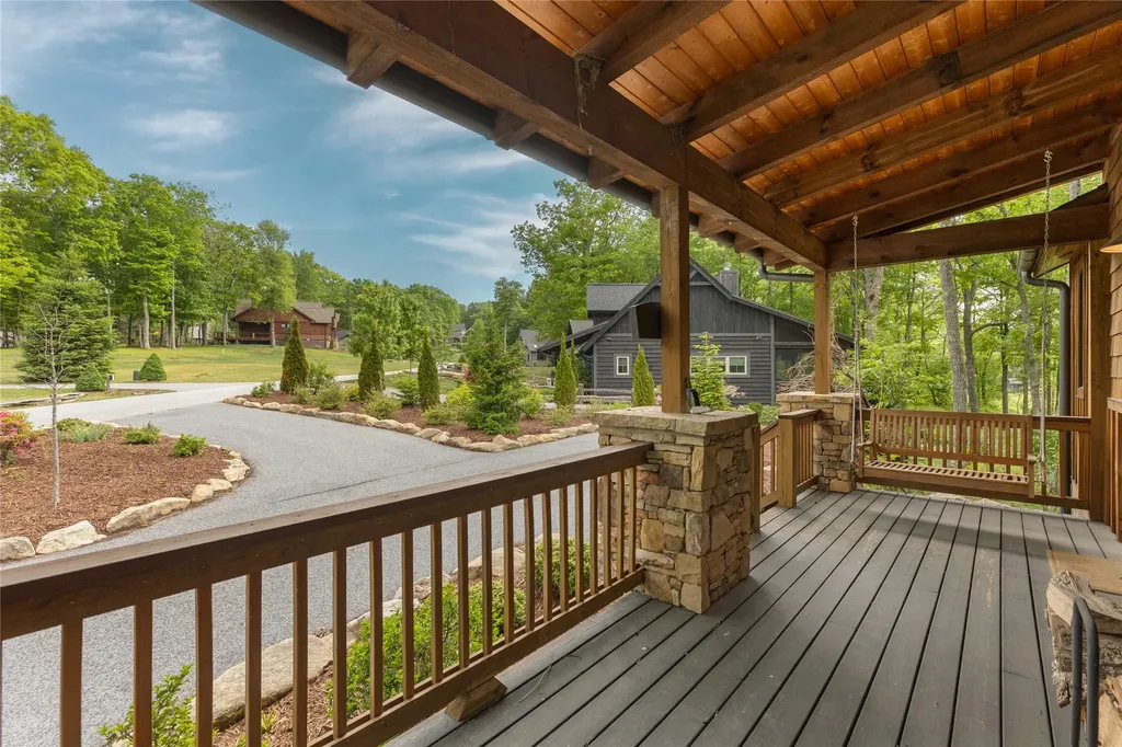 359 Outpost Trail Glenville NC 28736