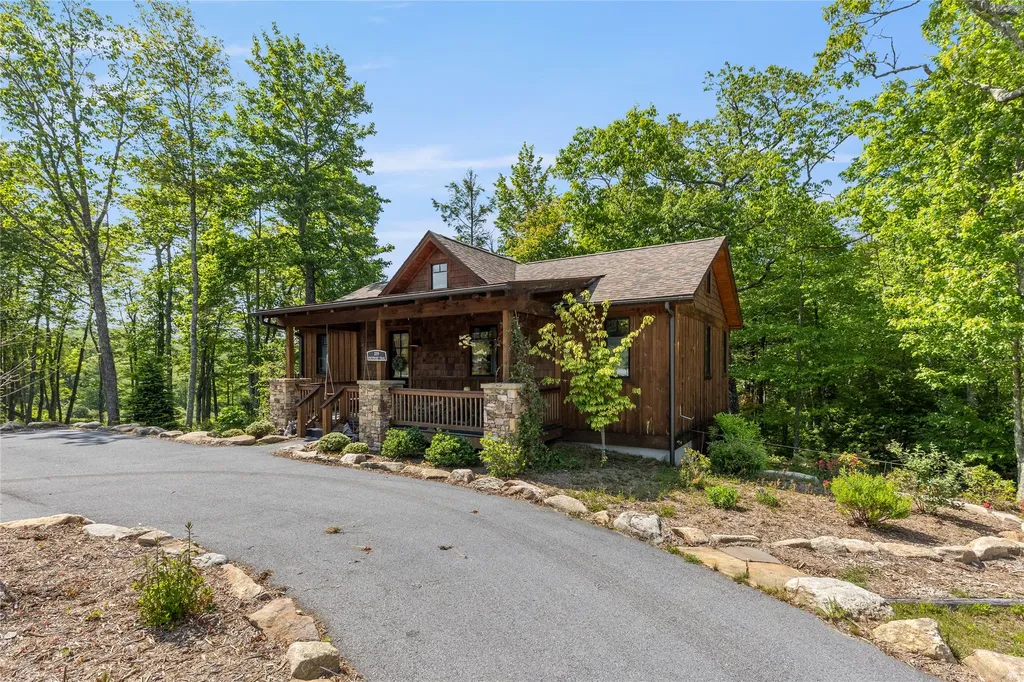 359 Outpost Trail Glenville NC 28736