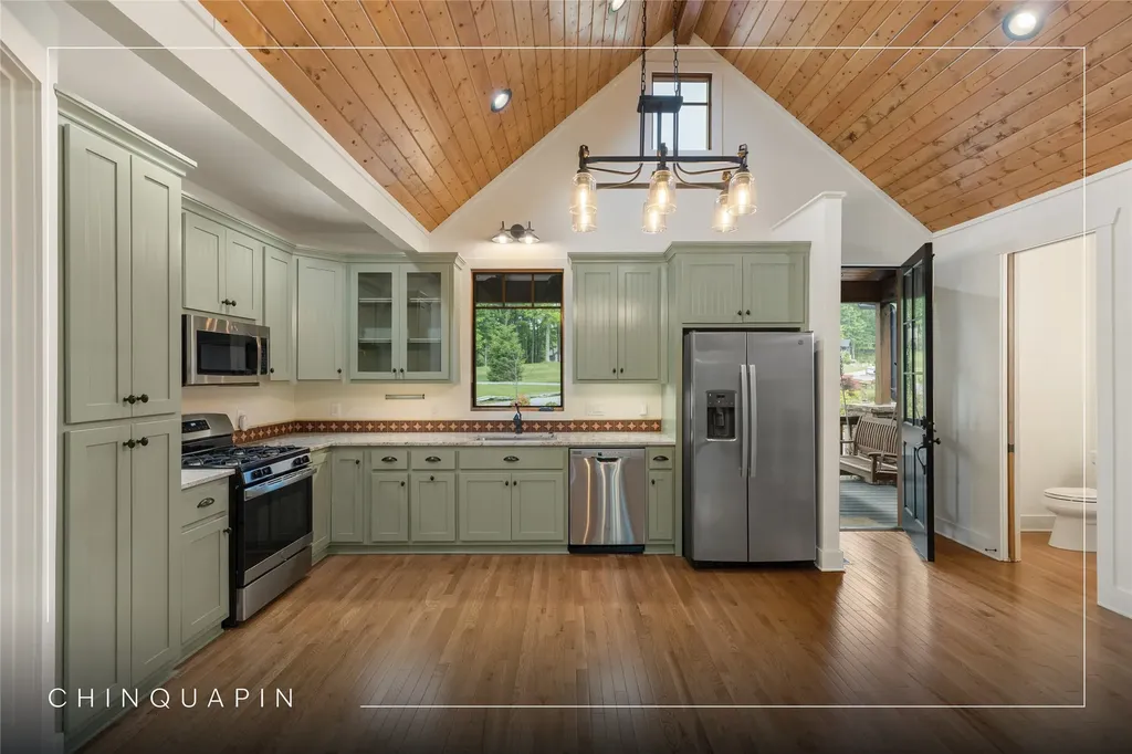359 Outpost Trail Glenville NC 28736