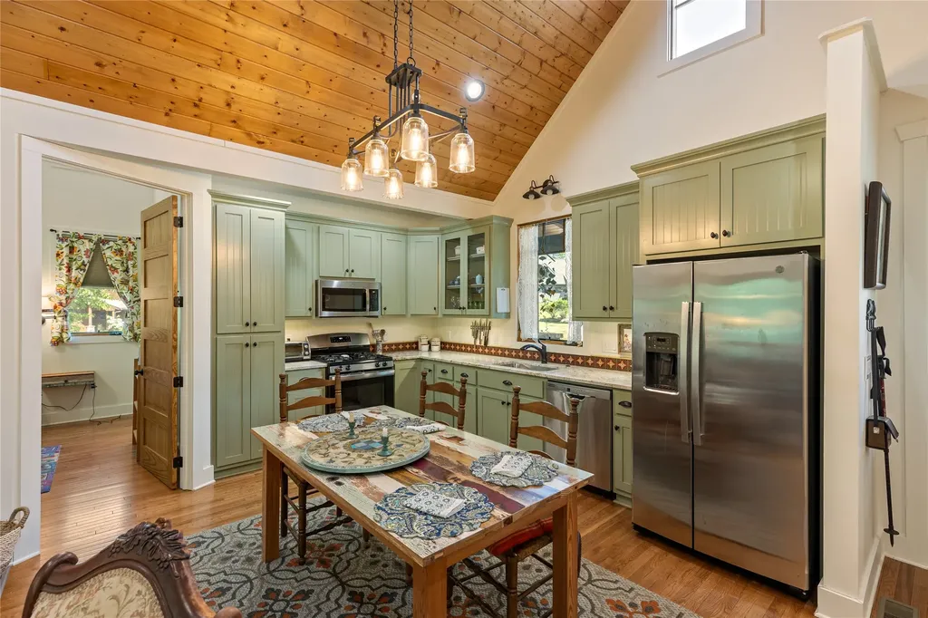 359 Outpost Trail Glenville NC 28736