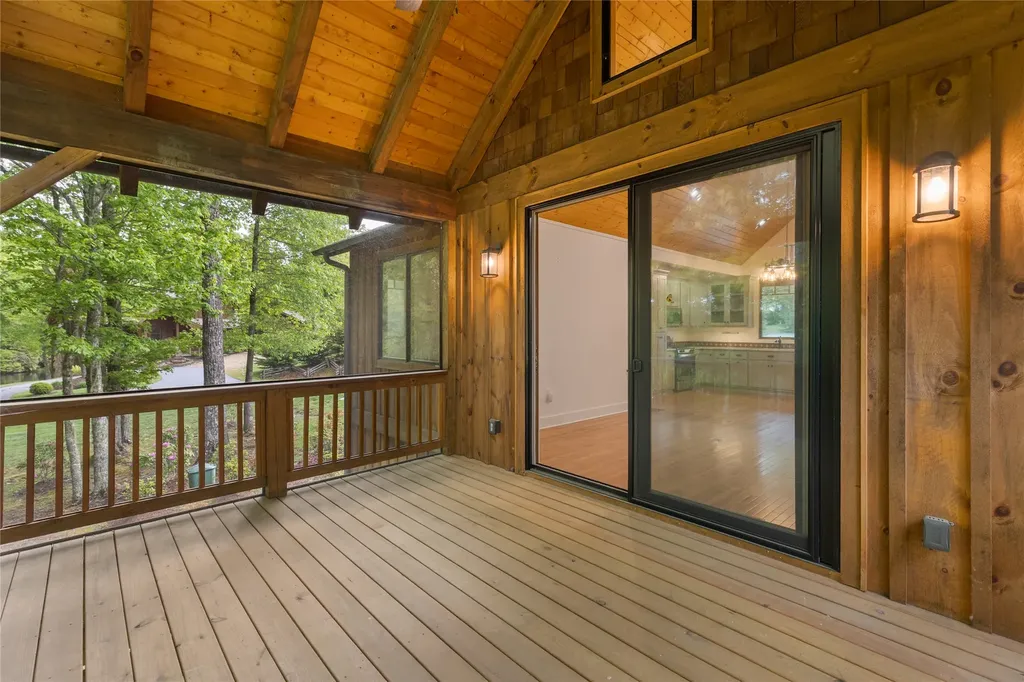 359 Outpost Trail Glenville NC 28736