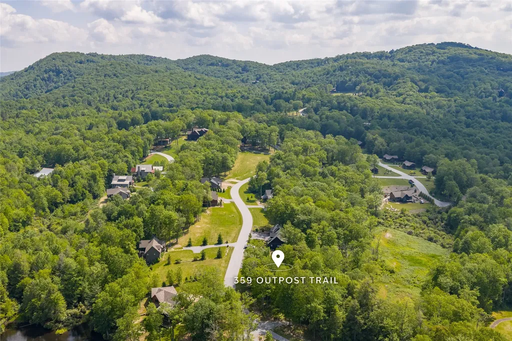 359 Outpost Trail Glenville NC 28736