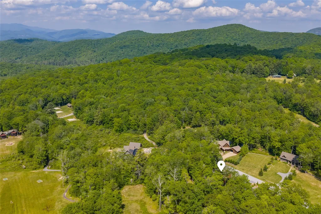 359 Outpost Trail Glenville NC 28736