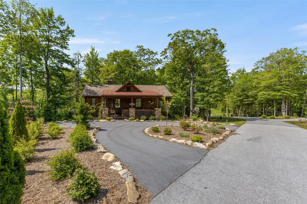 359 Outpost Trail Glenville NC 28736