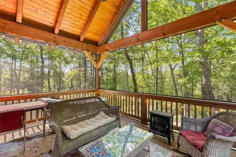 359 Outpost Trail Glenville NC 28736