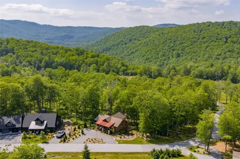 359 Outpost Trail Glenville NC 28736