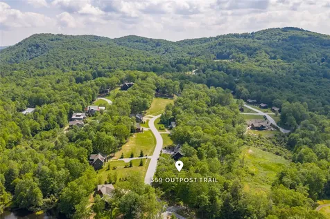 359 Outpost Trail Glenville NC 28736