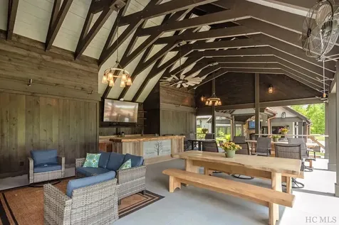 359 Outpost Trail Glenville NC 28736