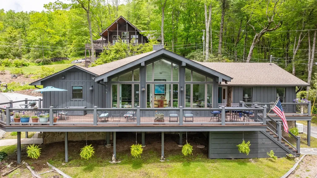 226 Sky Lake Drive Highlands NC 28741