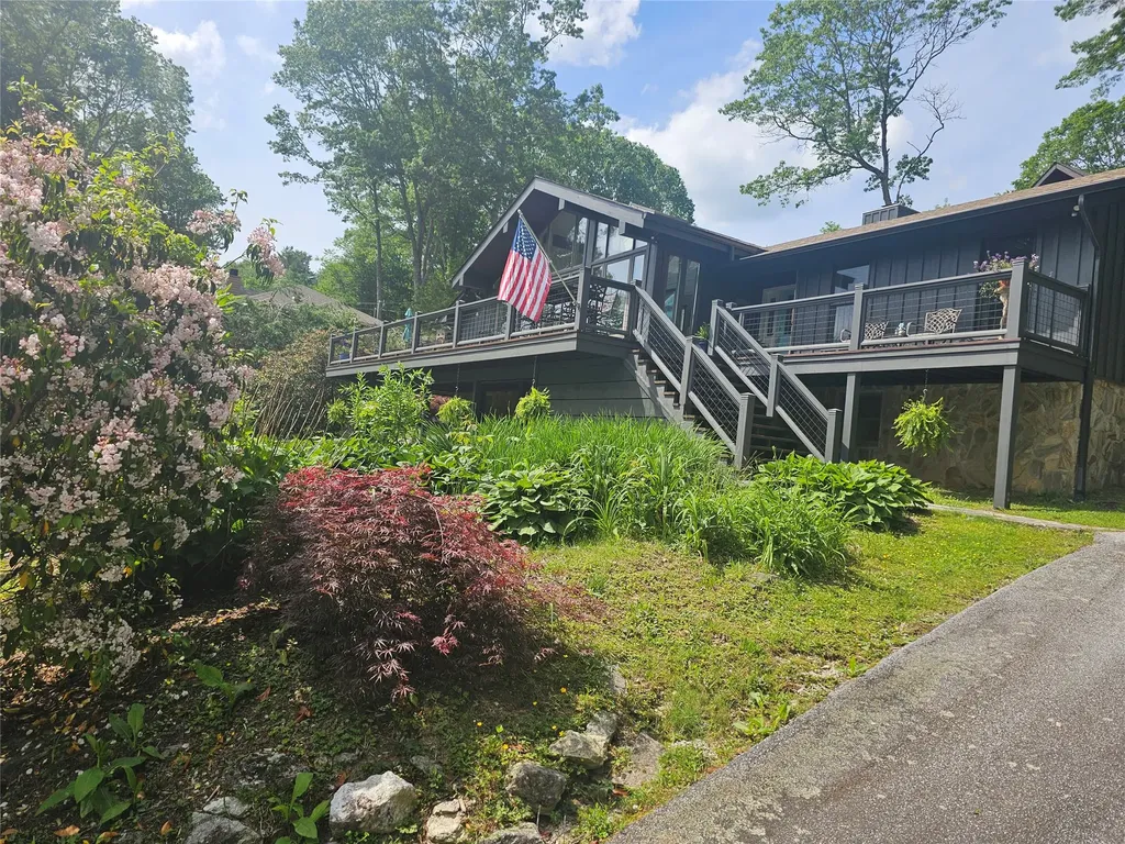 226 Sky Lake Drive Highlands NC 28741