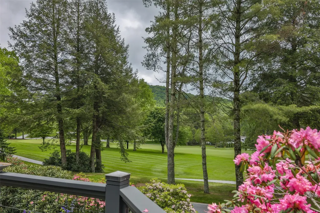 226 Sky Lake Drive Highlands NC 28741