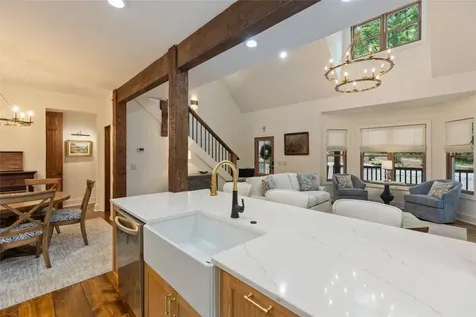 311 Dominion Road Cashiers NC 28717