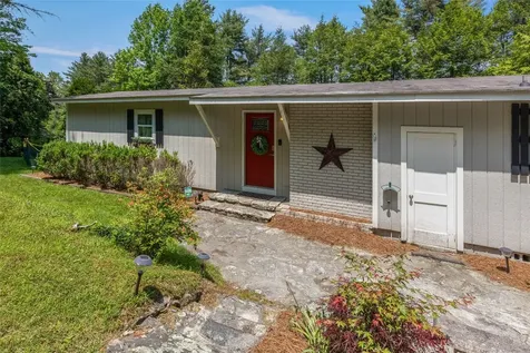 70 Rolling Acres Drive Highlands NC 28741