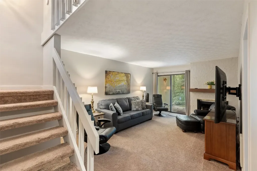 115 Dogwood Knob Sapphire NC 28774