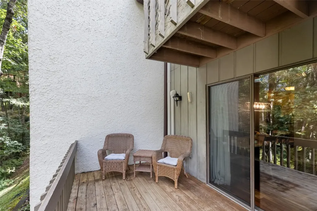 115 Dogwood Knob Sapphire NC 28774