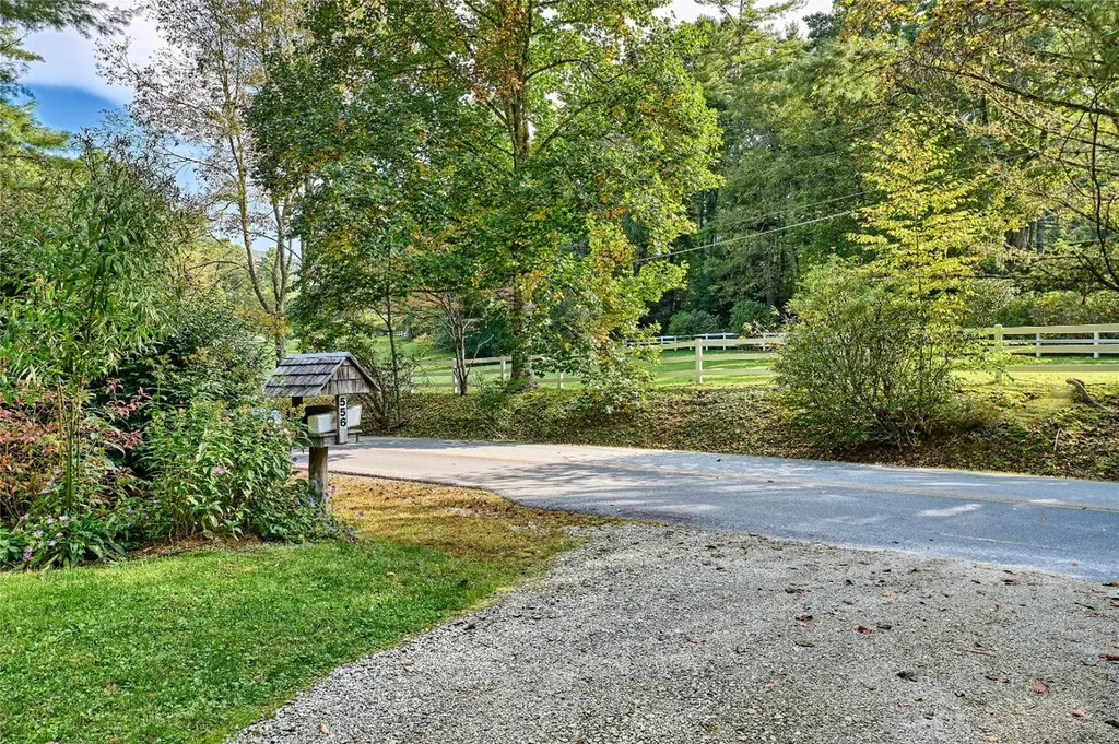 556 Shortoff Road Highlands NC 28741