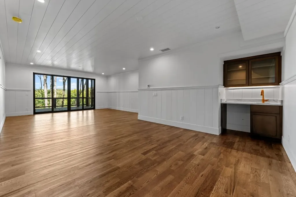 906 New Settlers Way Glenville NC 28736