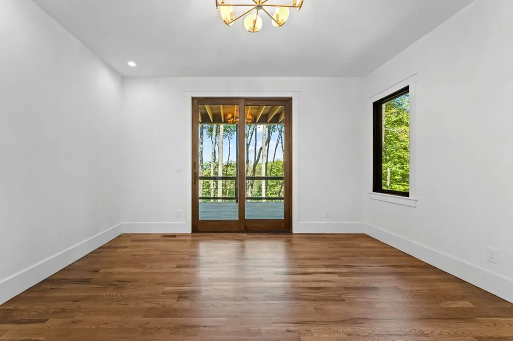 906 New Settlers Way Glenville NC 28736