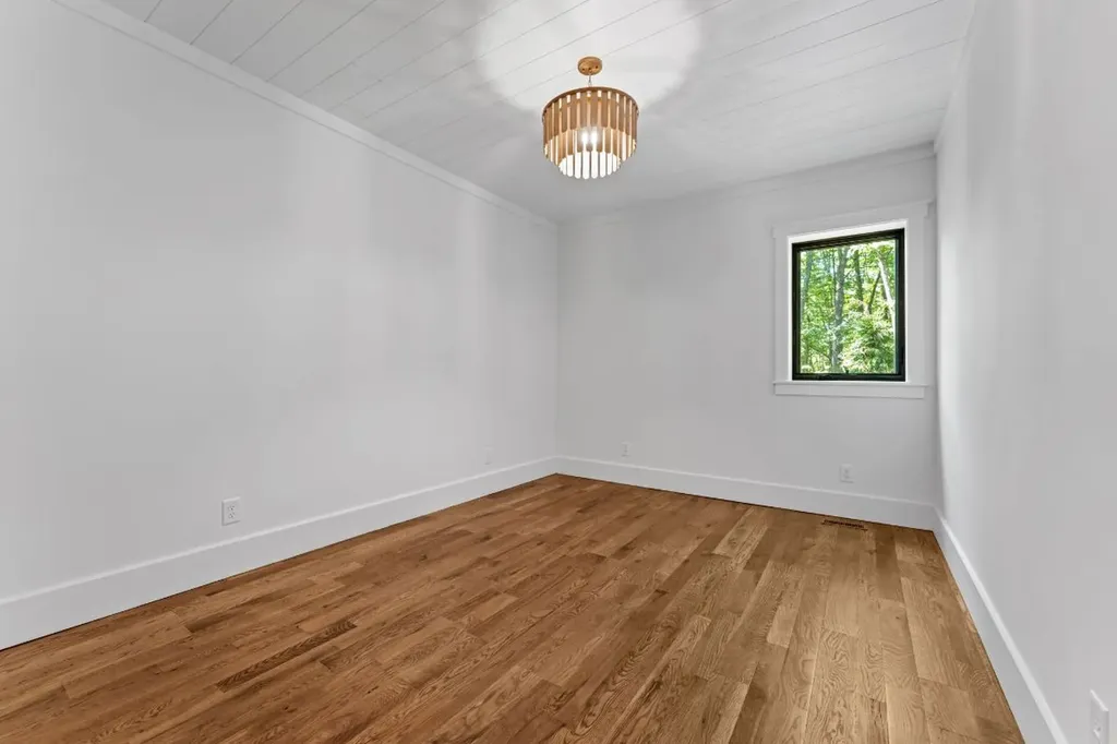 906 New Settlers Way Glenville NC 28736