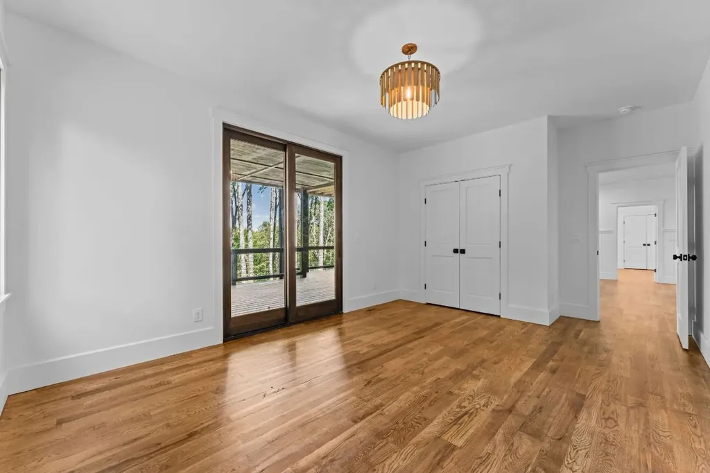 906 New Settlers Way Glenville NC 28736